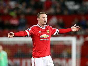 Wayne Rooney targets midfield...